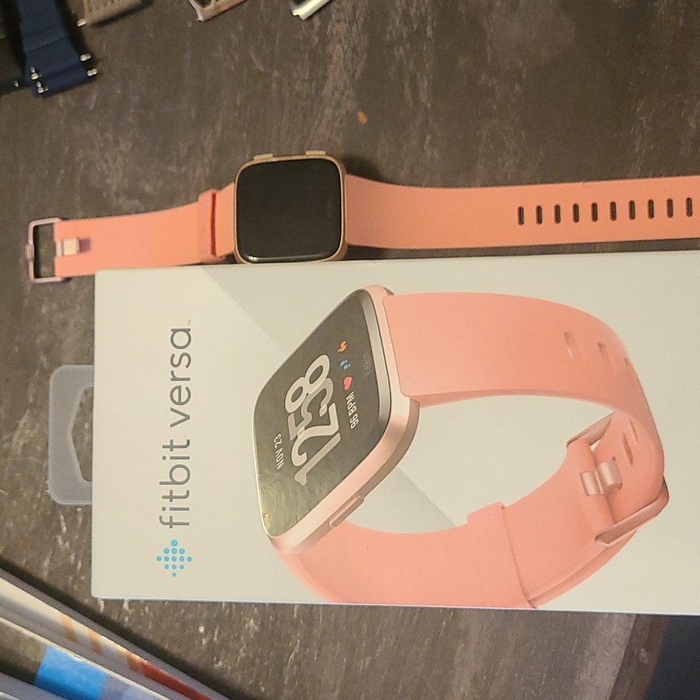 Fitbit Versa rose gold/peach